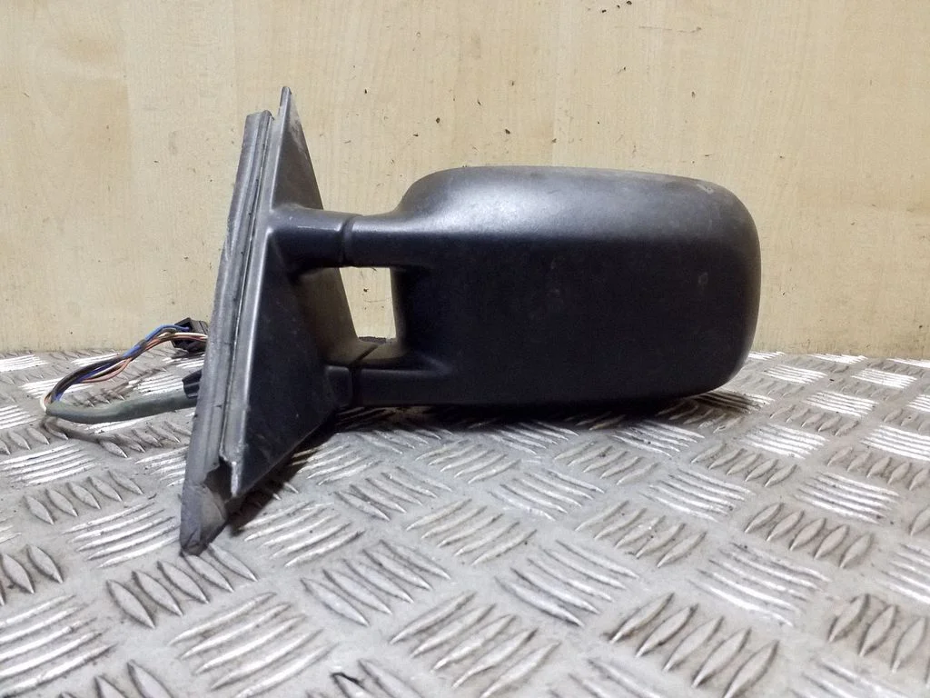 Esiukse elektriline välispeegel E10217272