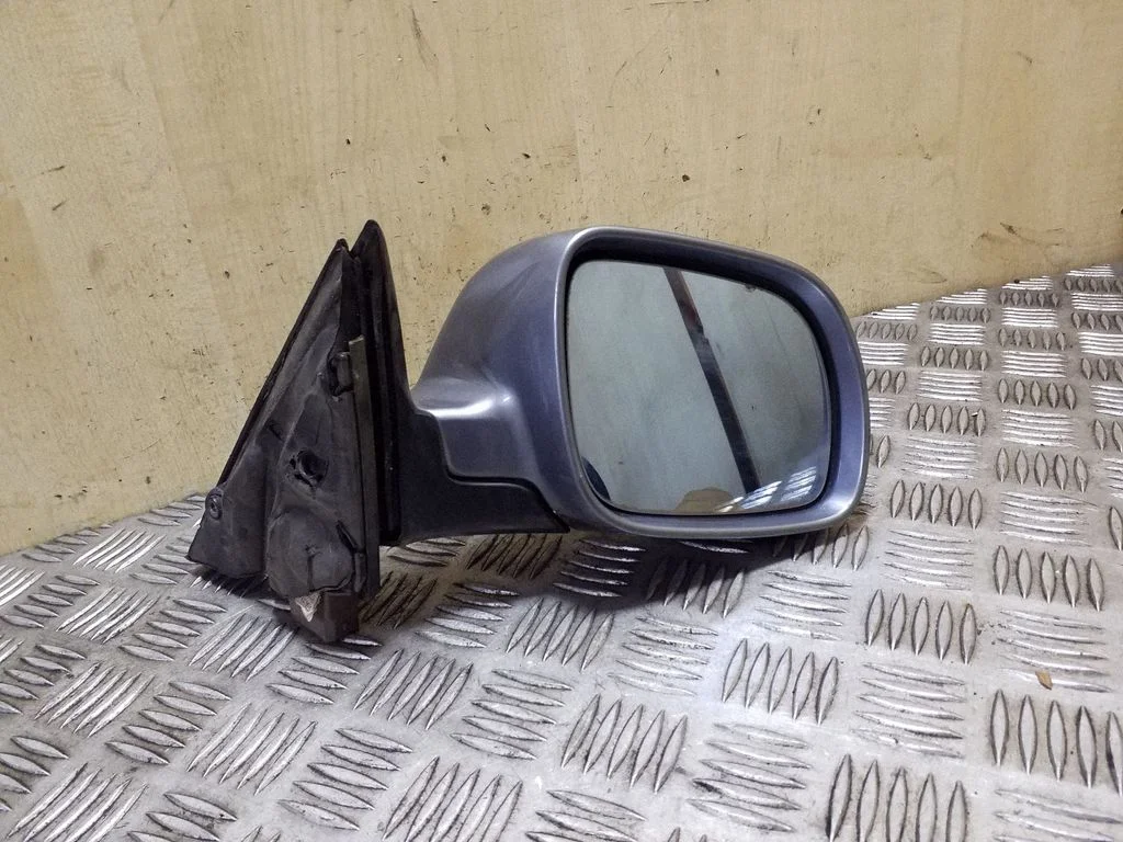 Front door electric wing mirror E6012319