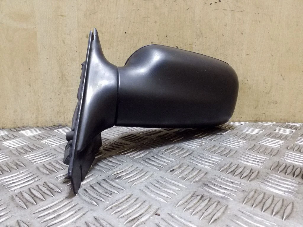 Front door electric wing mirror E10117362
