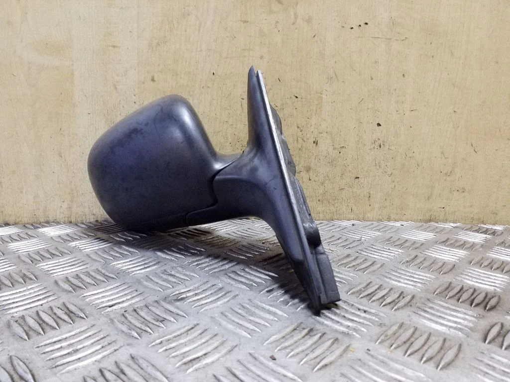 Front door electric wing mirror E6022319