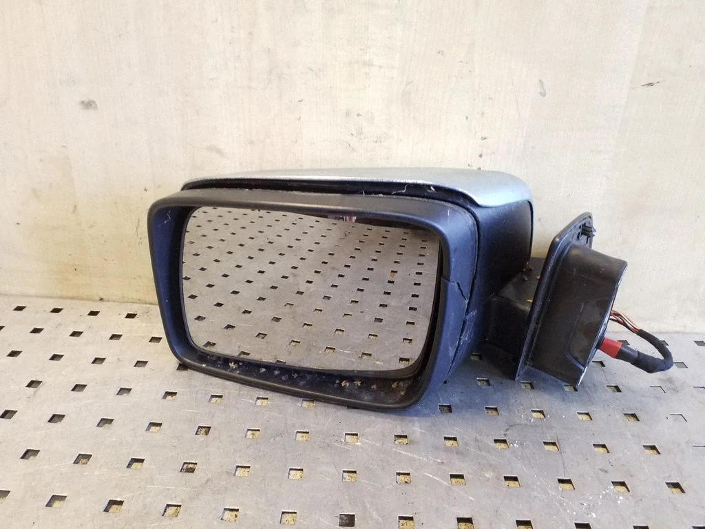 Front door electric wing mirror – right