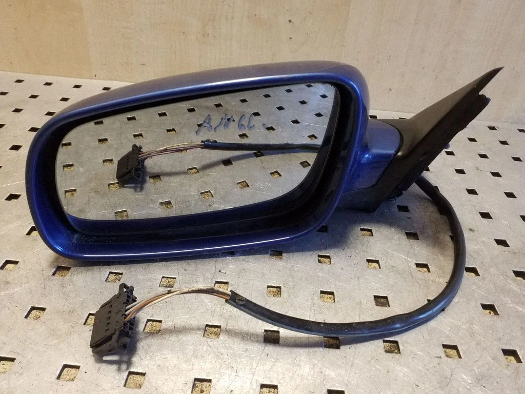 Front door electric wing mirror – left