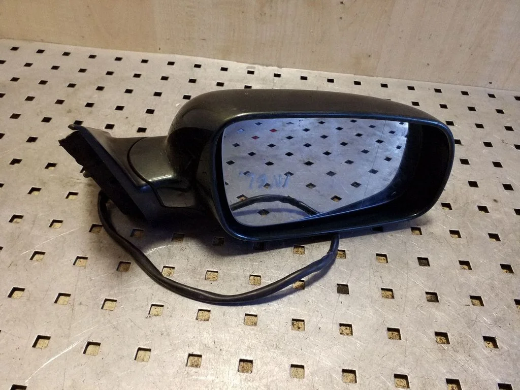 Front door electric wing mirror – right
