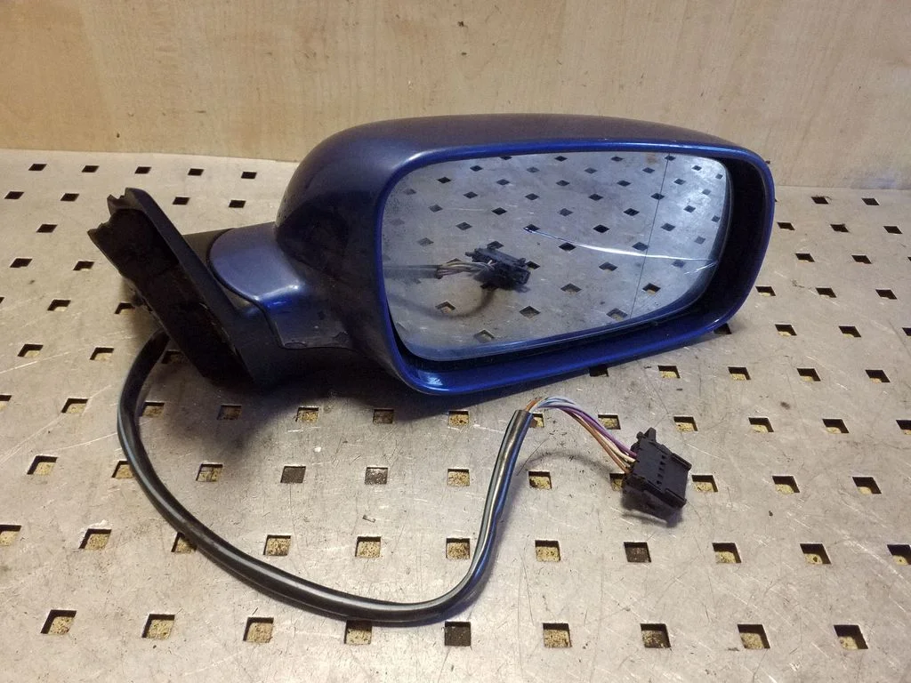 Front door electric wing mirror – right
