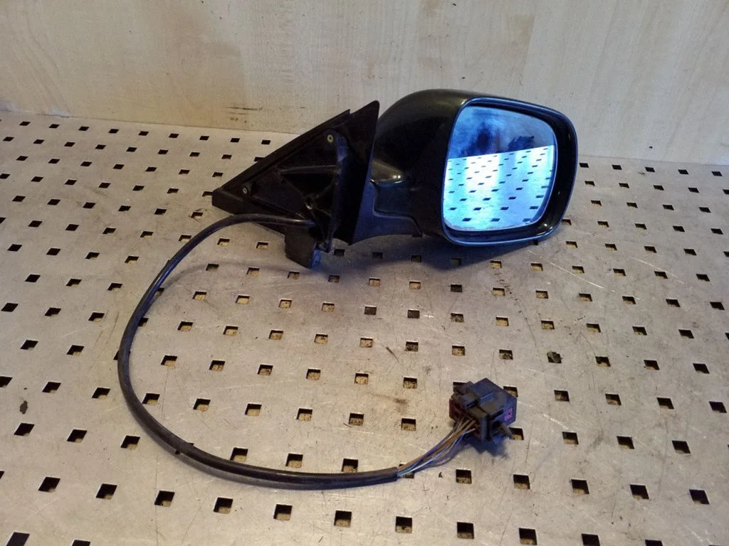 Front door electric wing mirror E6012319 – Audi A8 S8 D2 4D (1994-2002)