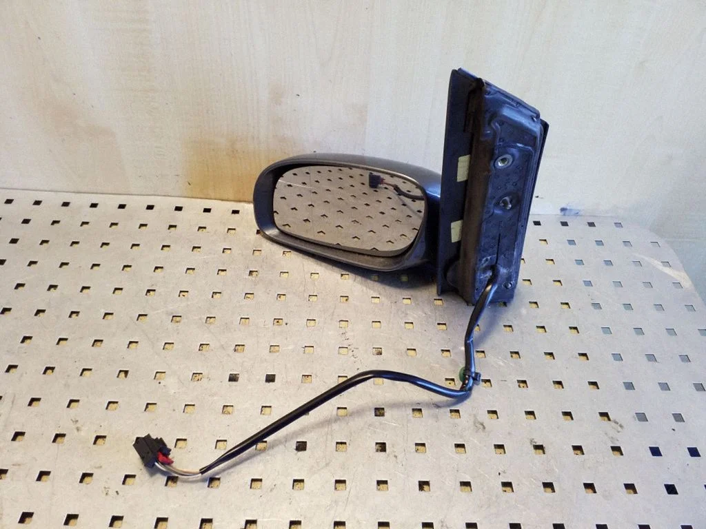 Front door electric wing mirror 1T1857501F