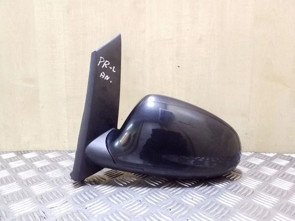 Front door electric wing mirror – left