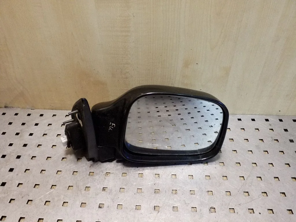 Front door electric wing mirror E1010557