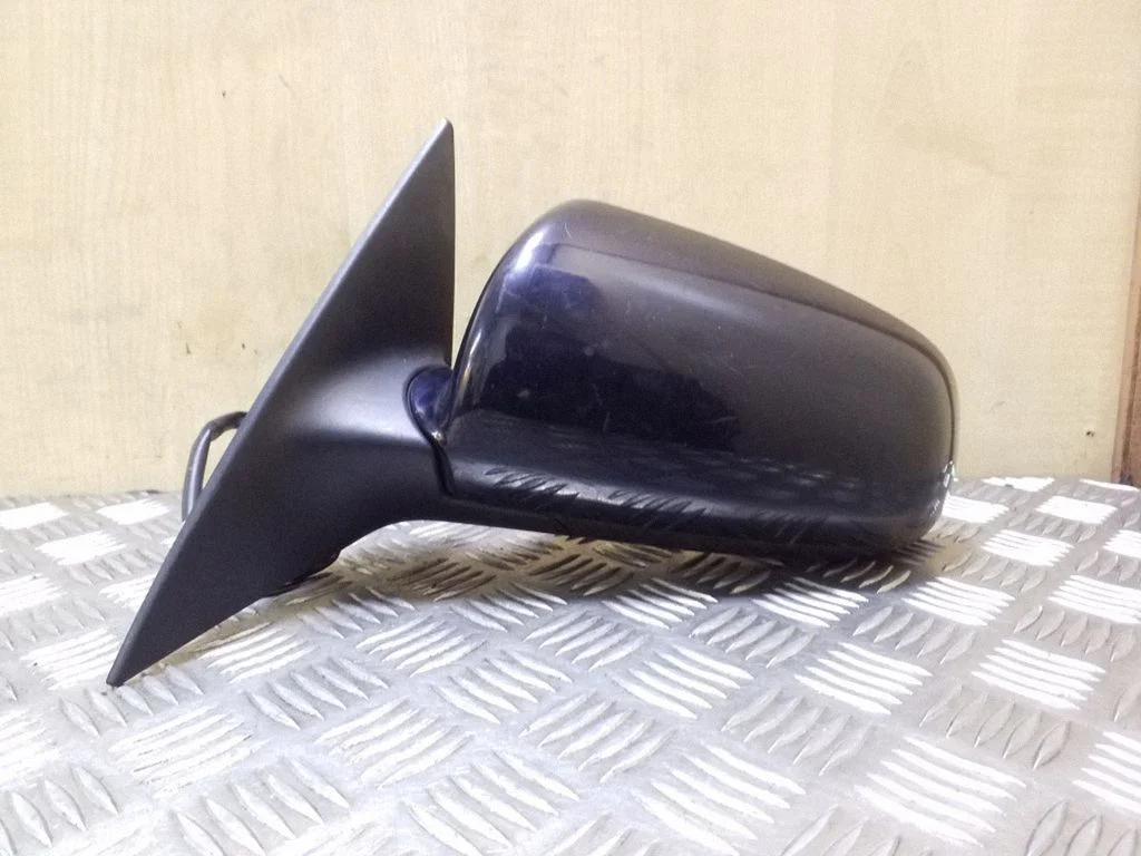 Front door electric wing mirror – left