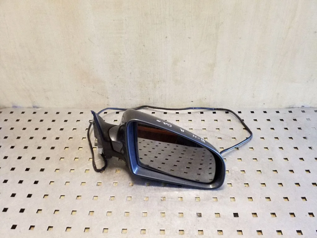 Front door electric wing mirror E1010681