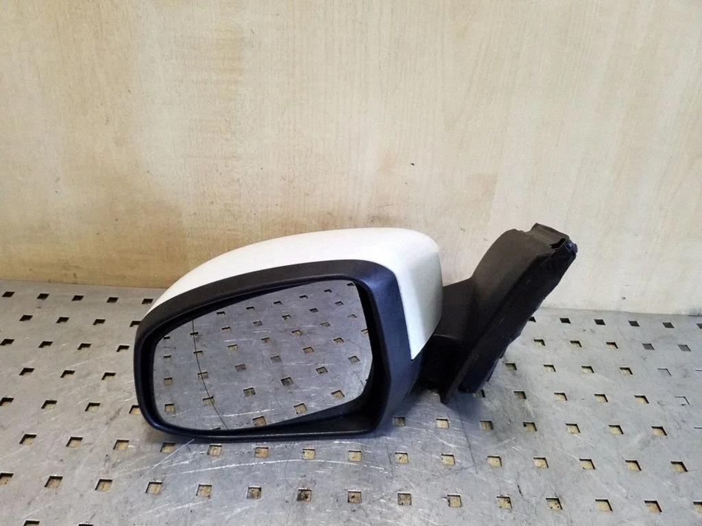 Front door electric wing mirror – Ford Focus (2010-2017)