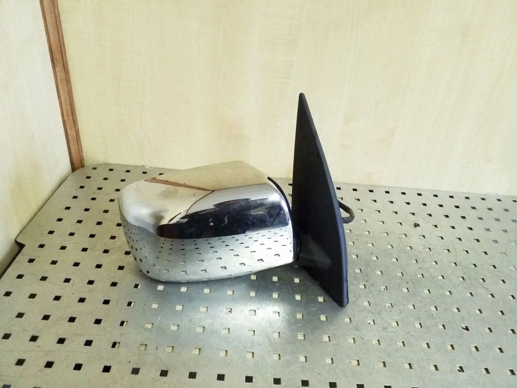 Front door electric wing mirror – right
