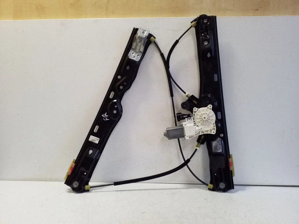 Priekšējā el. loga pacēlāja mehānisma komplekts FK7223200AC
