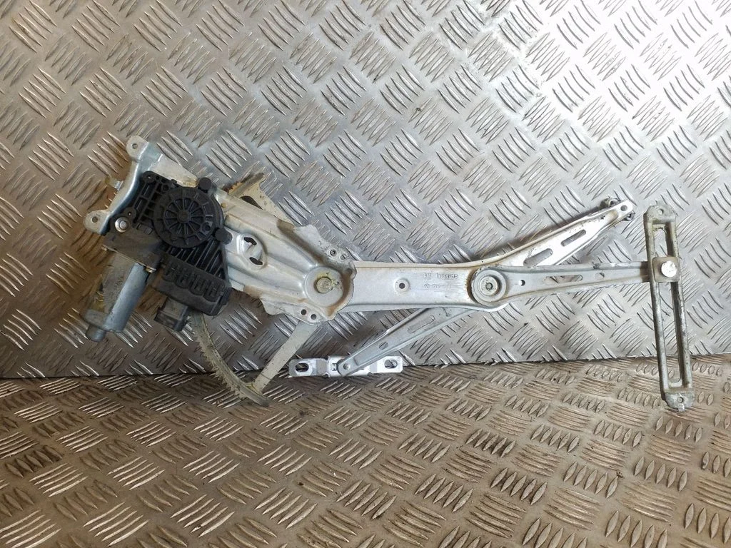 Front door window regulator with motor – Opel Zafira A (1999-2005)