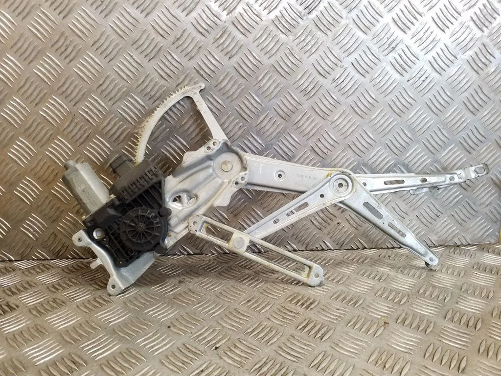 Priekinio el. lango pakėlimo mechanizmo komplektas
