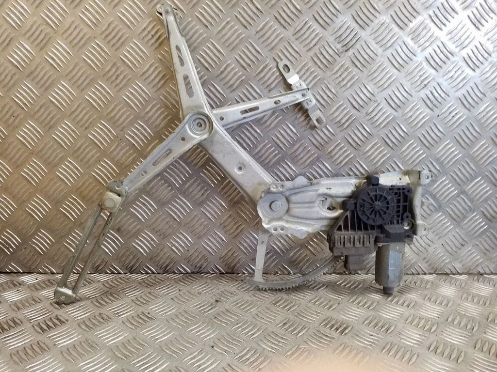 Priekinio el. lango pakėlimo mechanizmo komplektas