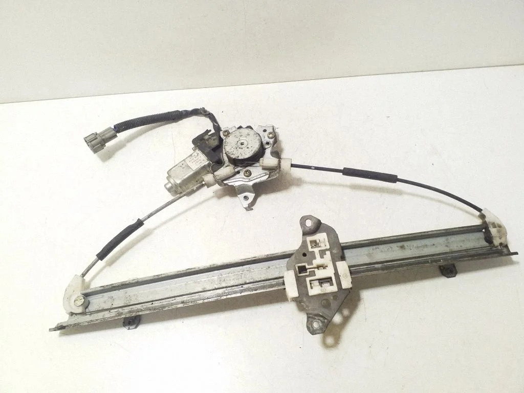 Front door window regulator with motor 807308H301