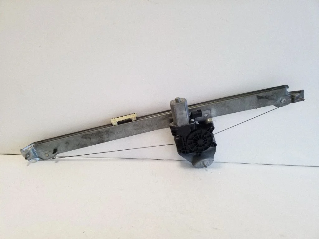 Front door window regulator with motor 128001471B