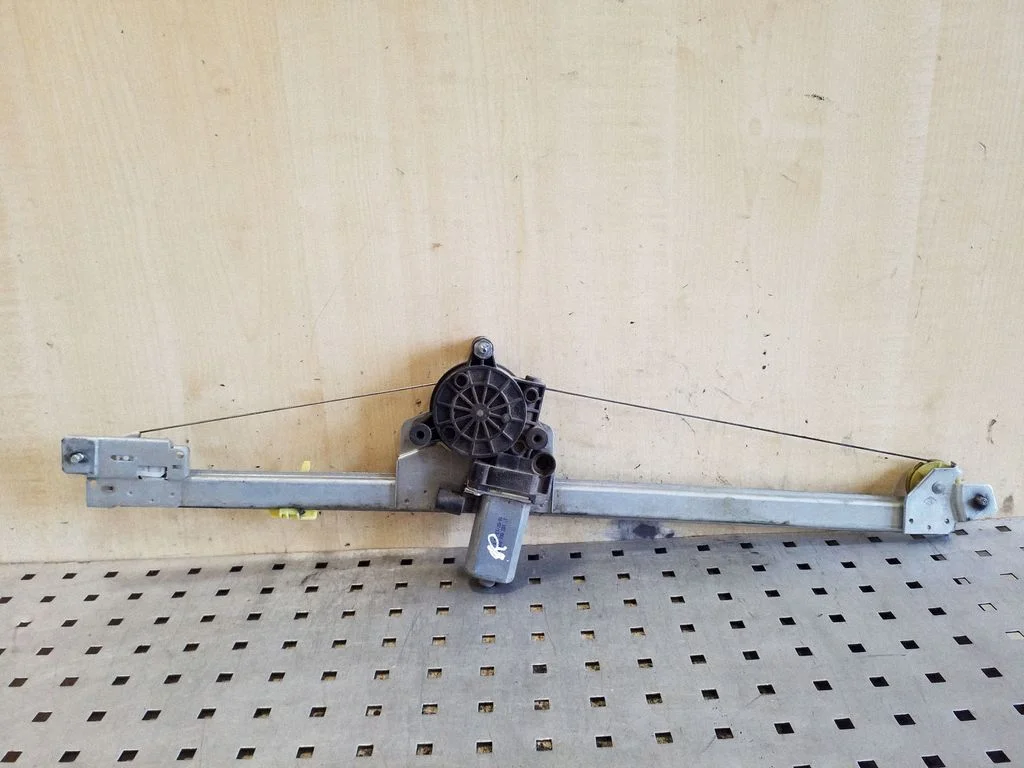Priekinio el. lango pakėlimo mechanizmo komplektas