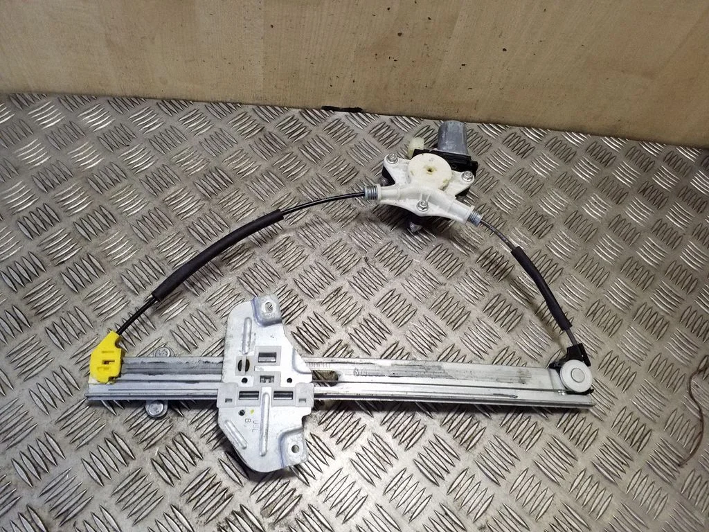 Priekinio el. lango pakėlimo mechanizmo komplektas
