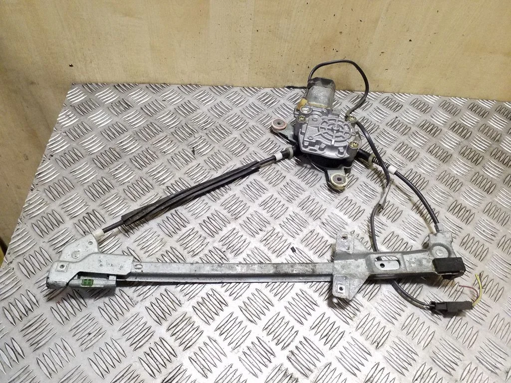 Front door window regulator with motor 4A0837397A
