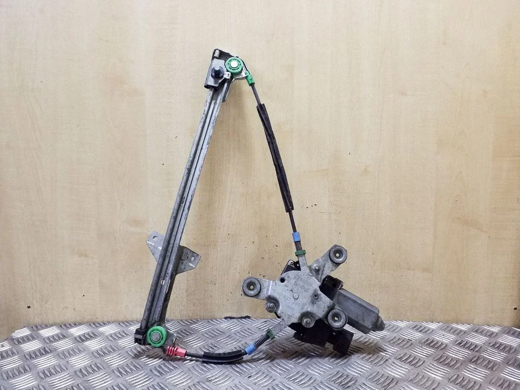 Front door window regulator with motor 4A0959802D