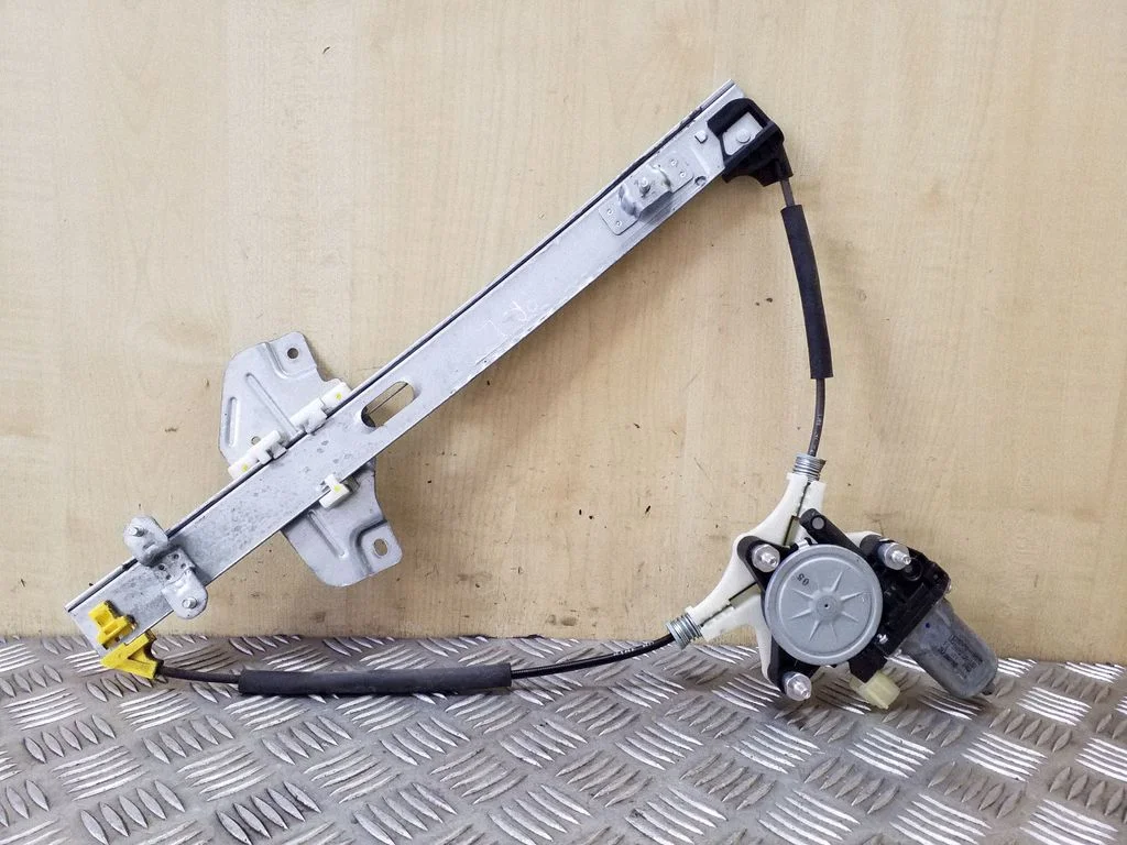 Priekinio el. lango pakėlimo mechanizmo komplektas