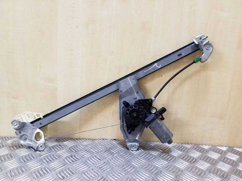 Priekinio el. lango pakėlimo mechanizmo komplektas