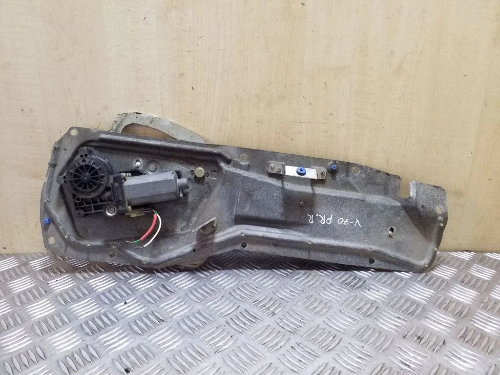 Front door window regulator with motor – Volvo S70 V70 V70 XC (1997-2000)