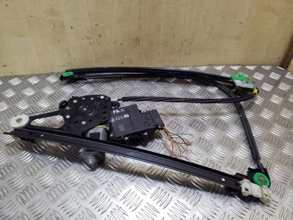 Priekinio el. lango pakėlimo mechanizmo komplektas