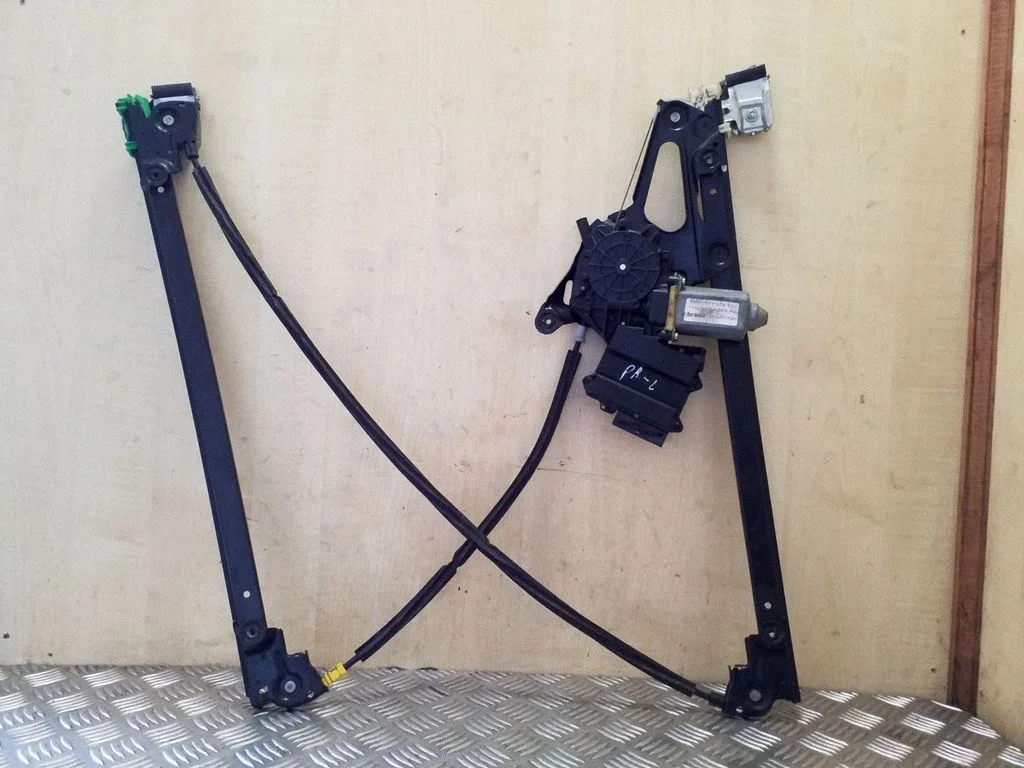 Front door window regulator with motor – Ford Galaxy (2000-2006)