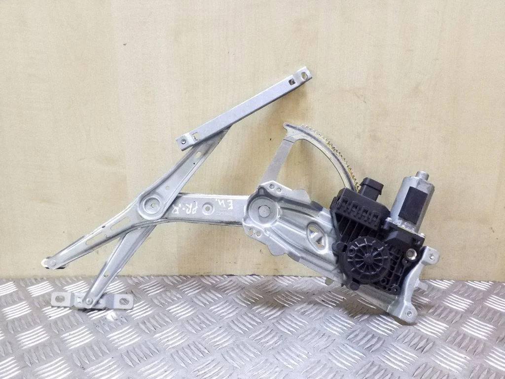 Priekinio el. lango pakėlimo mechanizmo komplektas