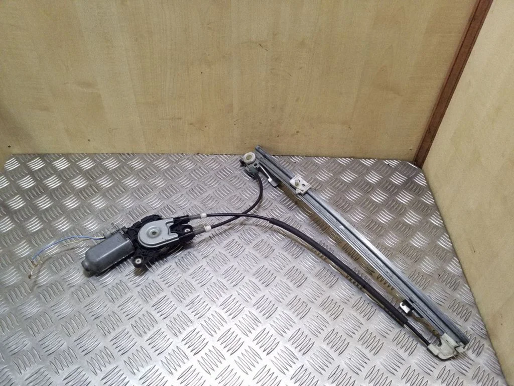 Front door window regulator with motor 400392A