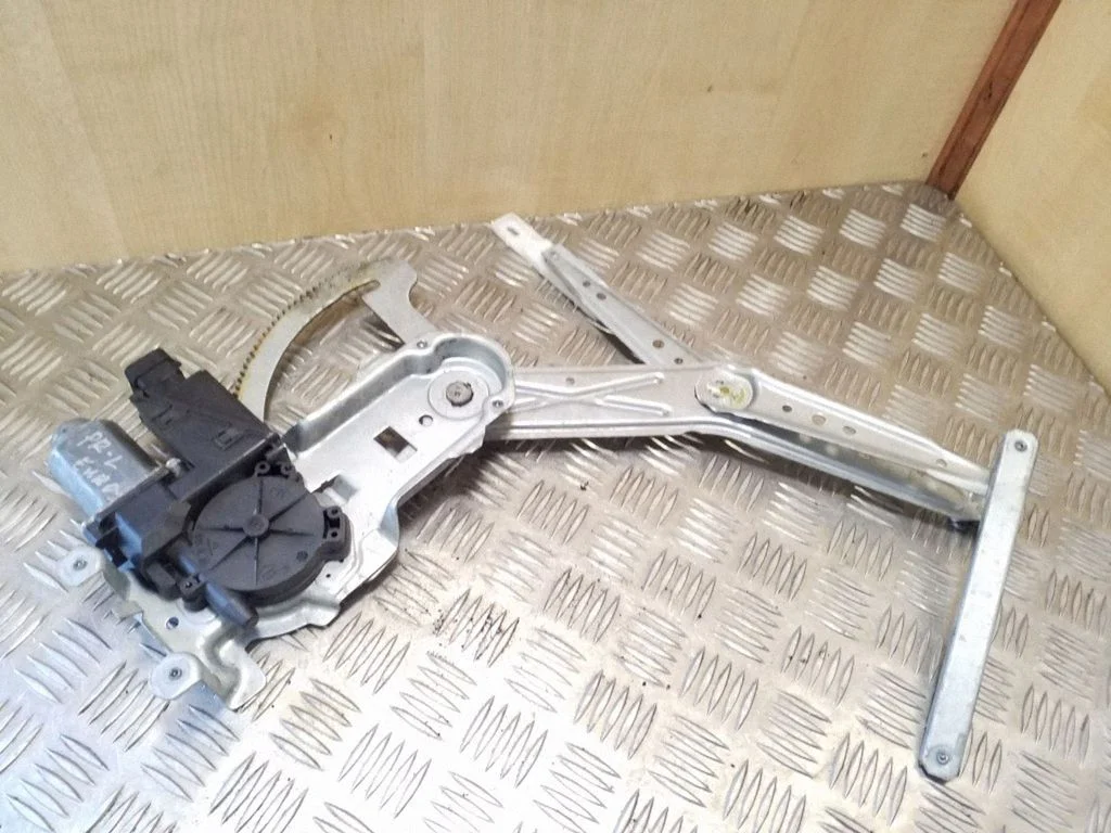 Priekinio el. lango pakėlimo mechanizmo komplektas