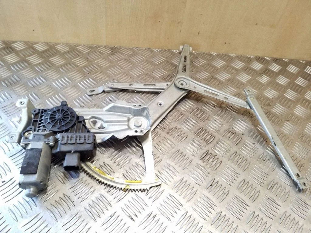 Priekinio el. lango pakėlimo mechanizmo komplektas