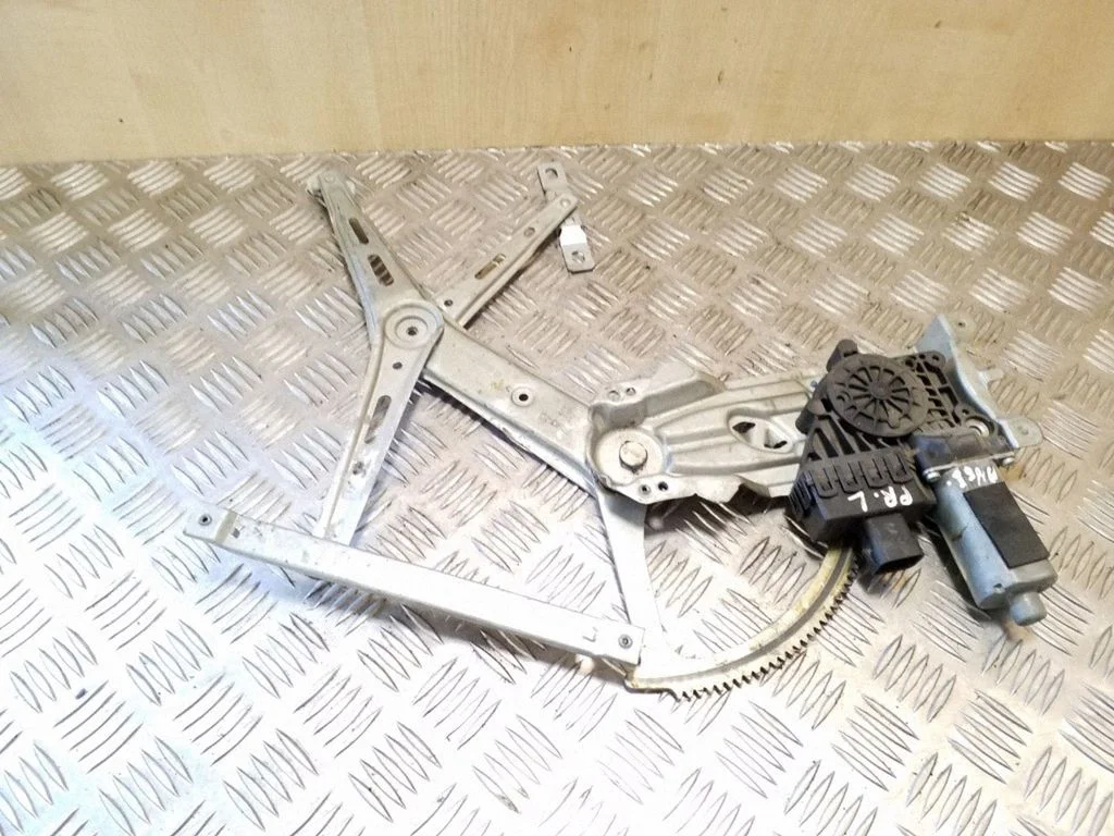 Priekinio el. lango pakėlimo mechanizmo komplektas