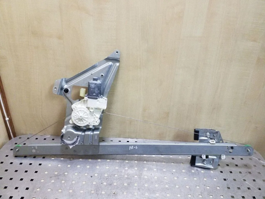 Priekinio el. lango pakėlimo mechanizmo komplektas