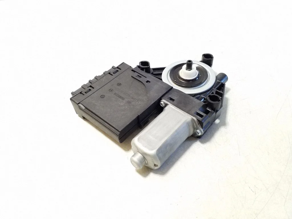 Front door window regulator motor 31674758