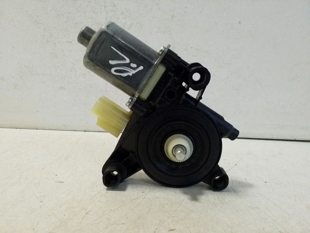 Front door window regulator motor 0130822088