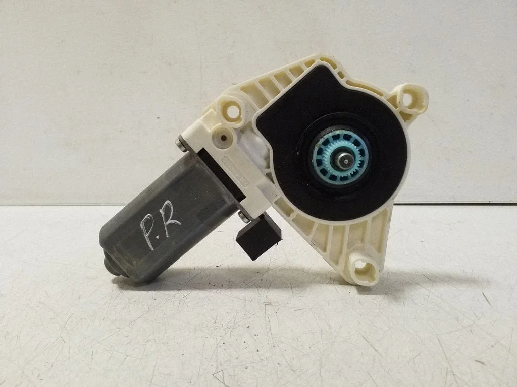 Front door window regulator motor 5Q4959802B
