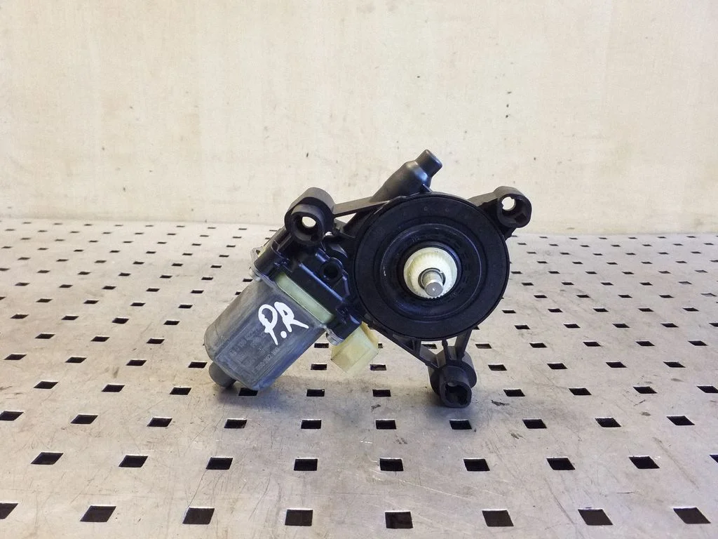 Front door window regulator motor 5Q0959802B