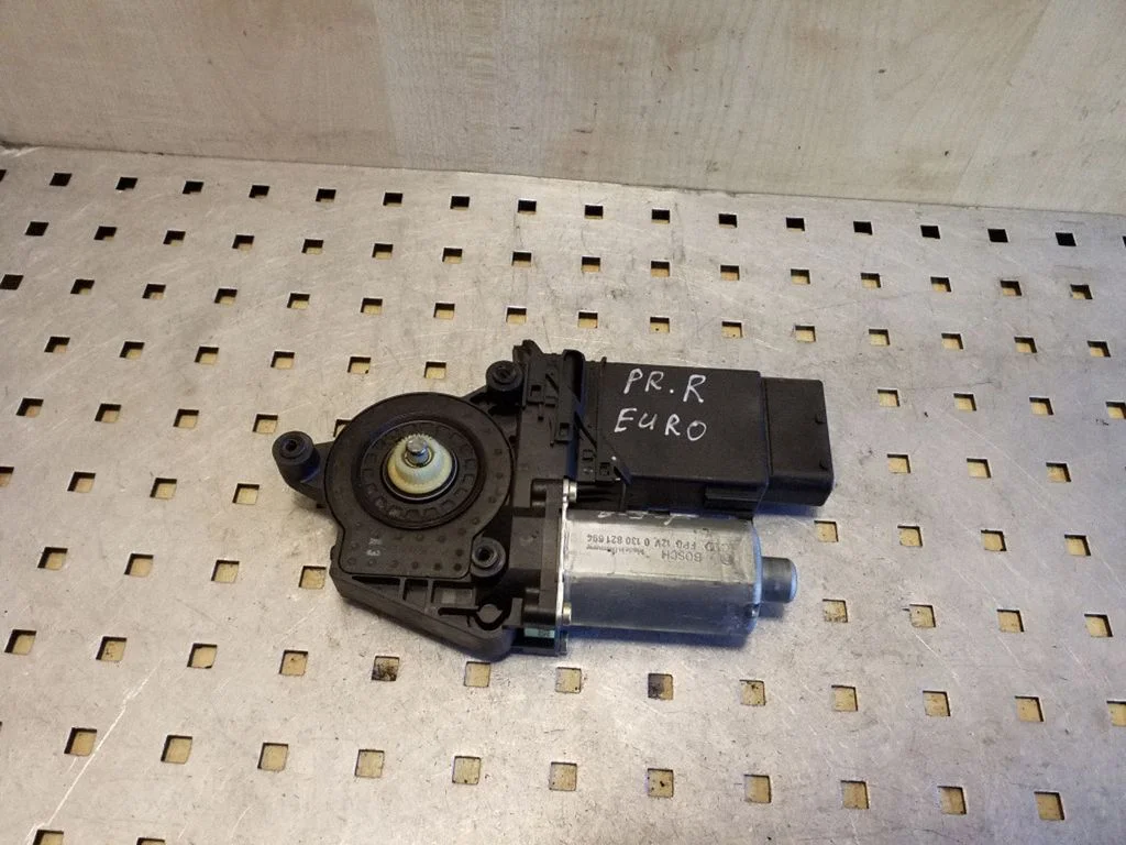 Front door window regulator motor 0130821694