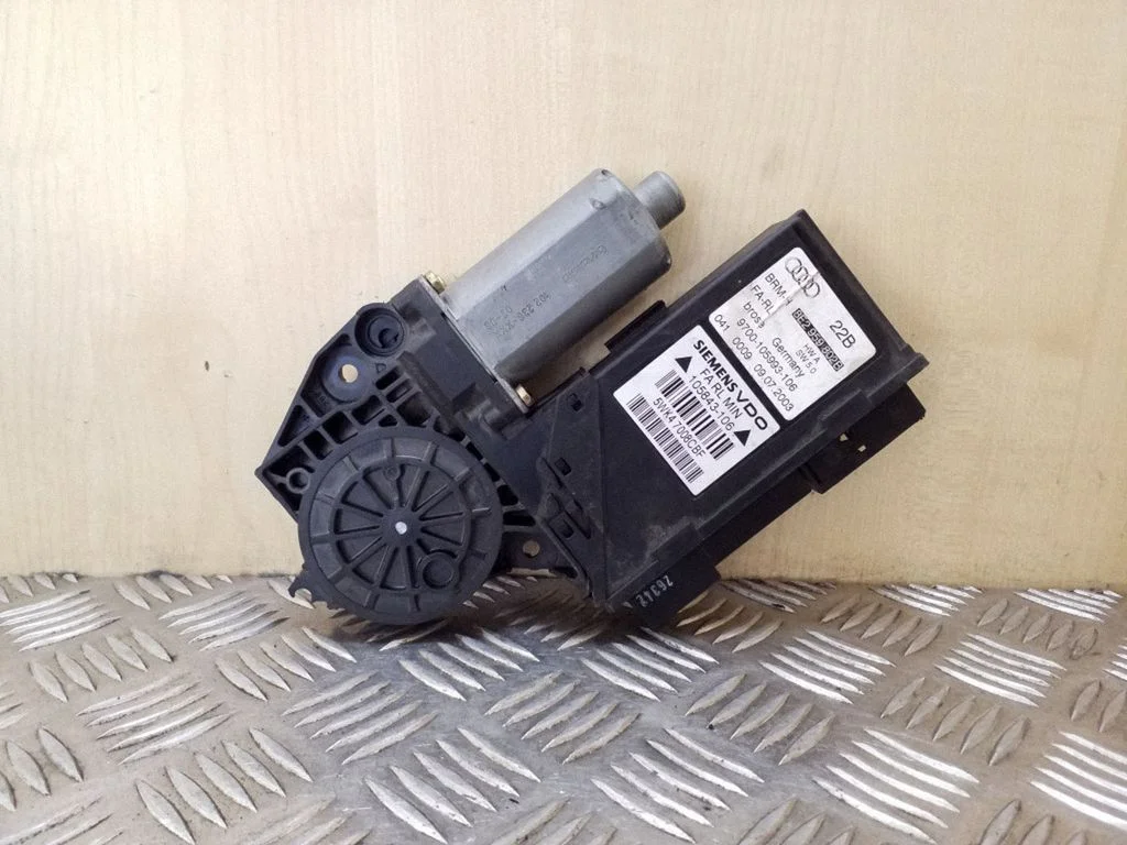Front door window regulator motor 8E2959802B