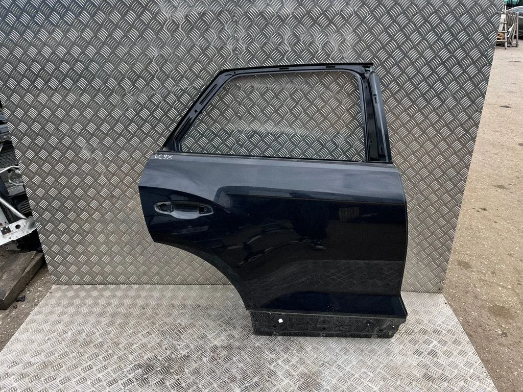 Rear door – right