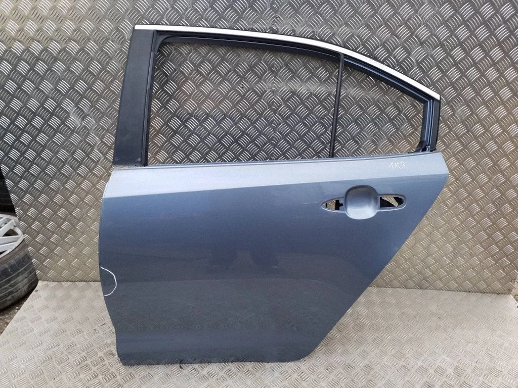 Rear door – left