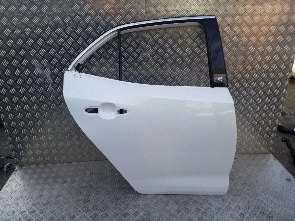 Rear door – right