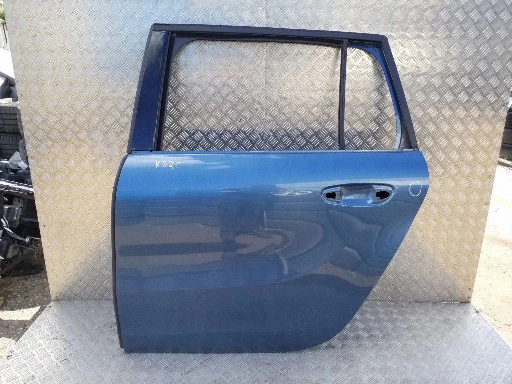 Rear door – left