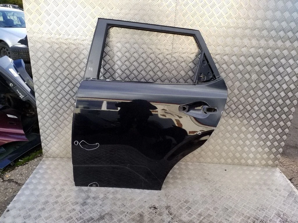 Rear door – left
