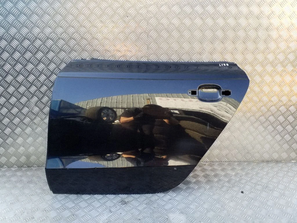 Rear door – left