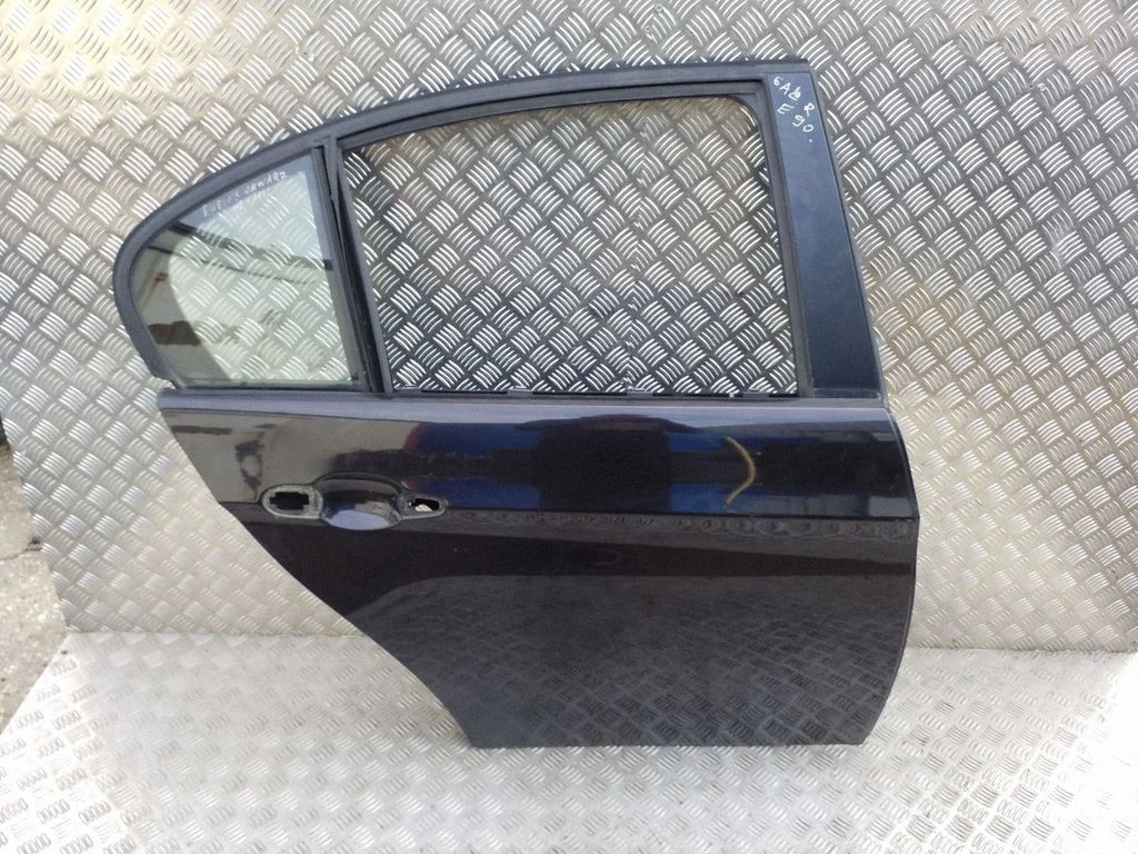 Rear door – right